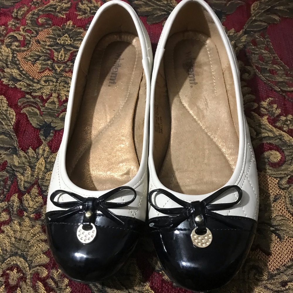 White  mountain, flats size 9W